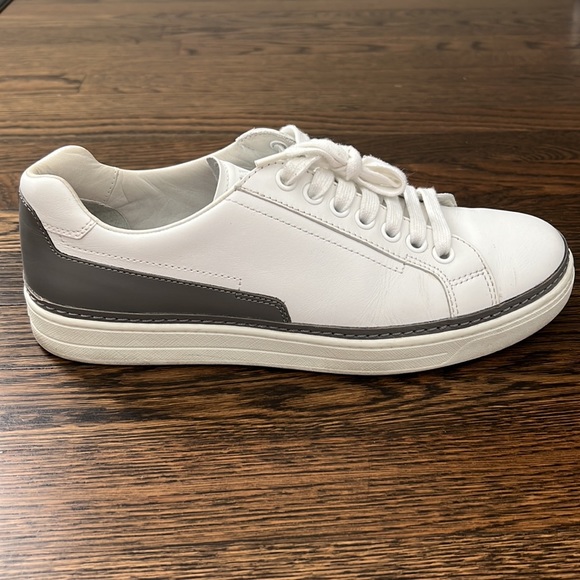 Prada Mens Low Top Sneakers Size 9 - Picture 11 of 13